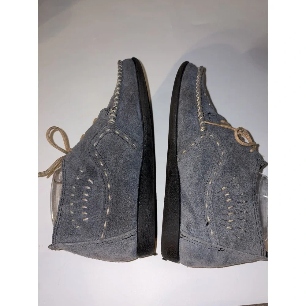 Minnetonka Womens 7.5 Ankle Boot Moccasin Lace Up Blueish Gray Leather Suede